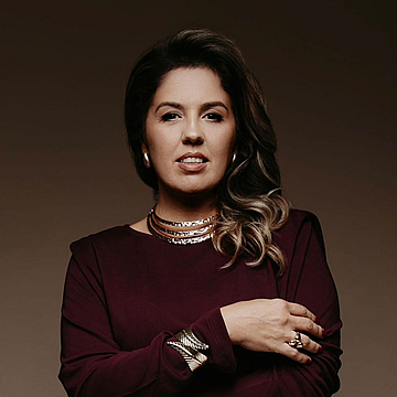 Ana Alcântara - Especialista em Posicionamento High Ticket